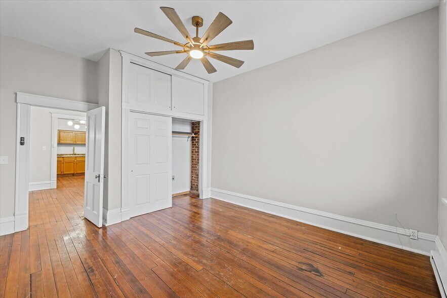 More Photos Of 125 S Market St, Paxton Specialty For Sale