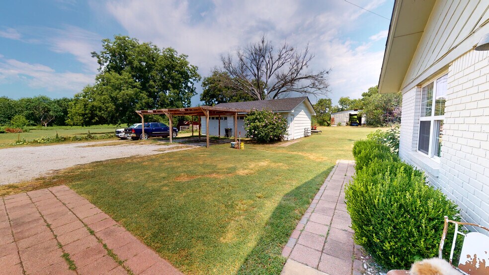 More Photos Of 16712 County Road 1580, Ada Sports And Entertainment For Sale