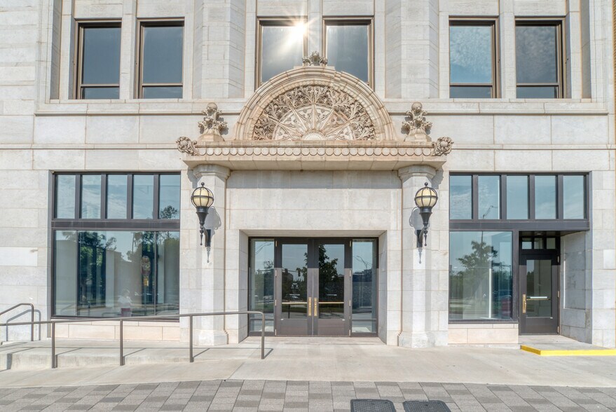 More Photos Of 103 Dean A Mcgee Ave, Oklahoma City Office For Lease