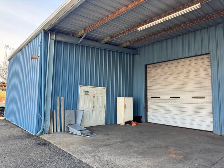 More Photos Of 1143 Airport Rd, Shelby Industrial For Lease