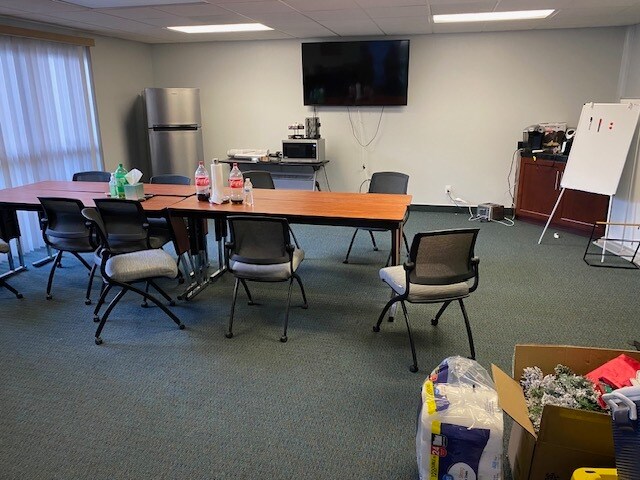 More Photos Of 5995-5997 Brockton Ave, Riverside Medical For Sale