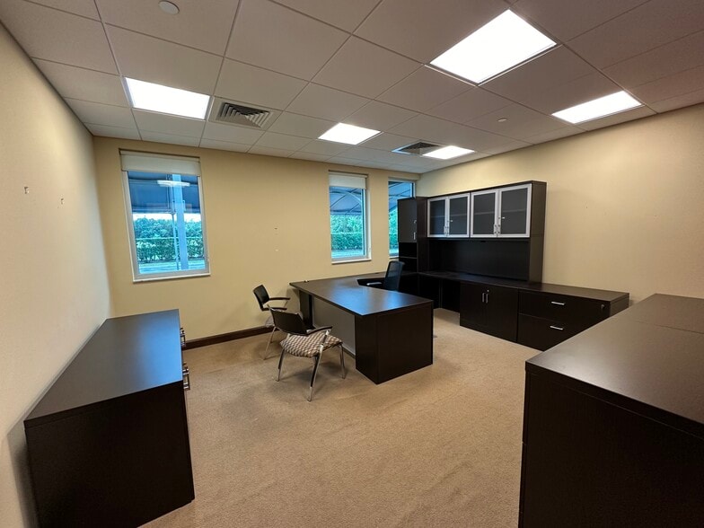 More Photos Of 8230 210th St S, Boca Raton Office For Lease