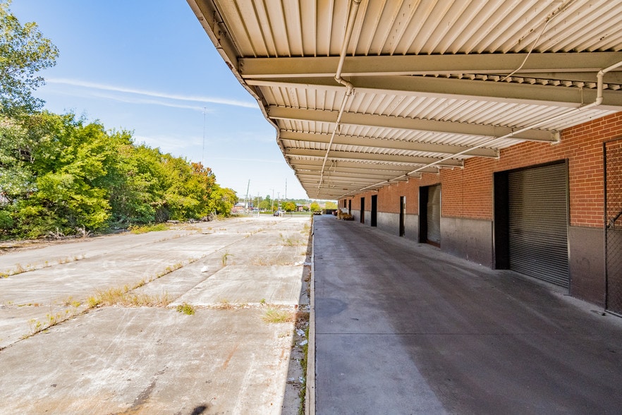 More Photos Of 3501 1st Ave N, Birmingham Warehouse For Sale