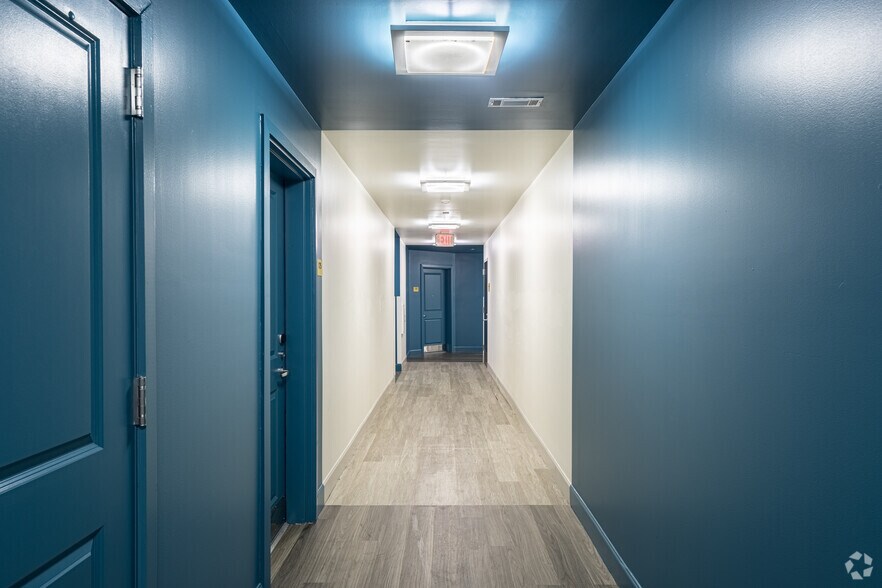 More Photos Of 165 W McMillan St, Cincinnati Apartments For Lease