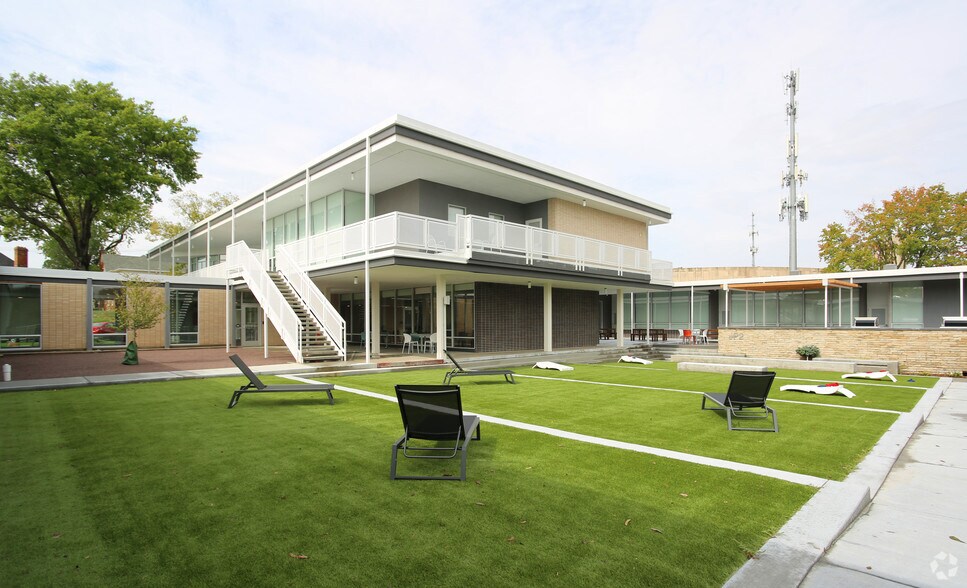 More Photos Of 5220 Troost Ave, Kansas City Apartments For Lease