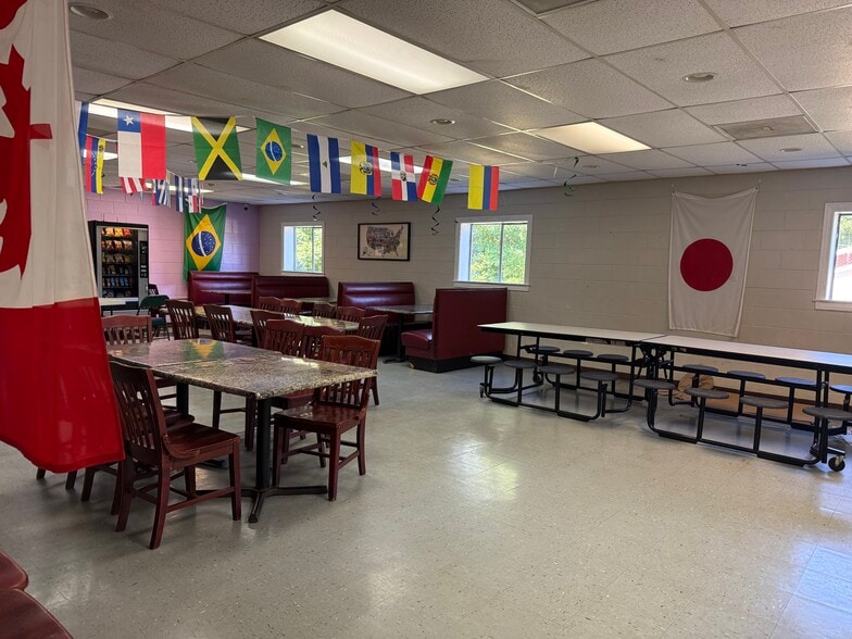 More Photos Of 5496 Highway 92, Acworth Religious Facility For Sale