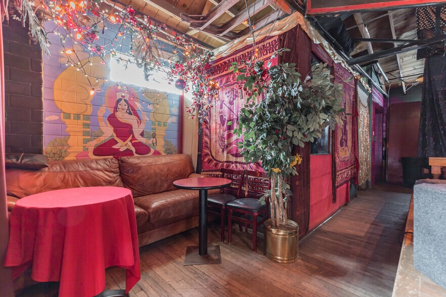 More Photos Of 2195-2199 California St, Denver Restaurant For Sale