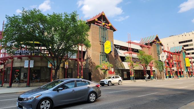 More Photos Of 328 Centre St SE, Calgary Storefront For Sale