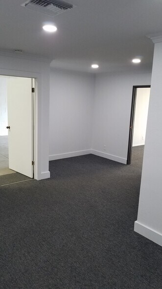 More Photos Of 11626-11632 Goldring Rd, Arcadia Warehouse For Lease