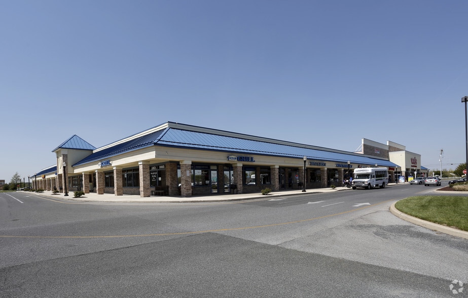 Primary Photo Of 17252 N Village Main Blvd, Lewes General Retail For Lease