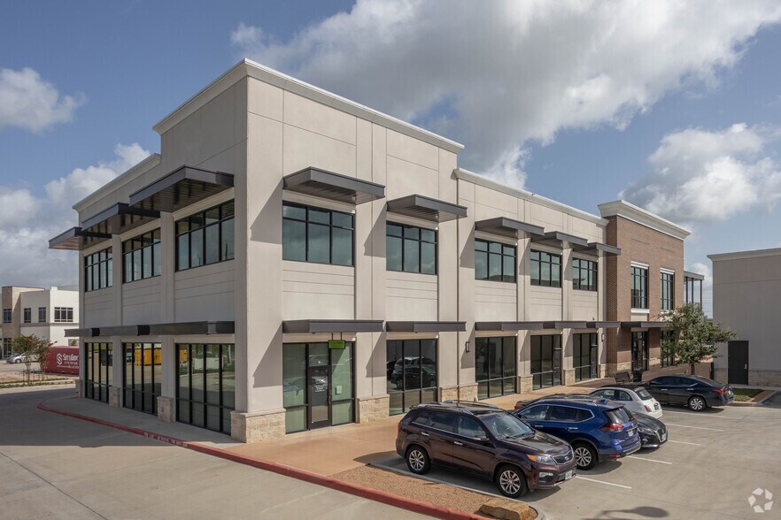 More Photos Of 300 Promenade Way, Sugar Land Medical For Lease