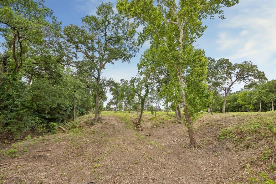 More Photos Of 0 Deerwood, Houston Land For Sale
