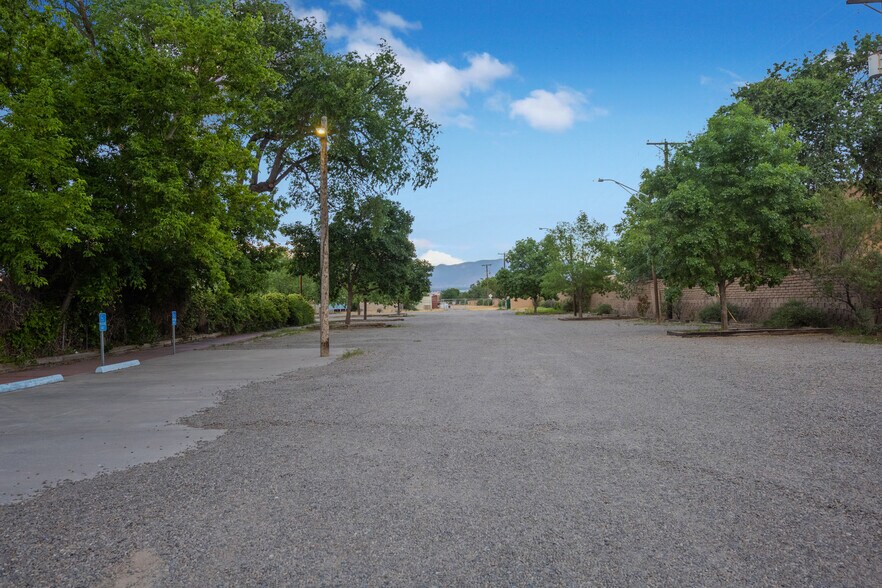 More Photos Of 8032 4th St NW, Albuquerque Restaurant For Sale