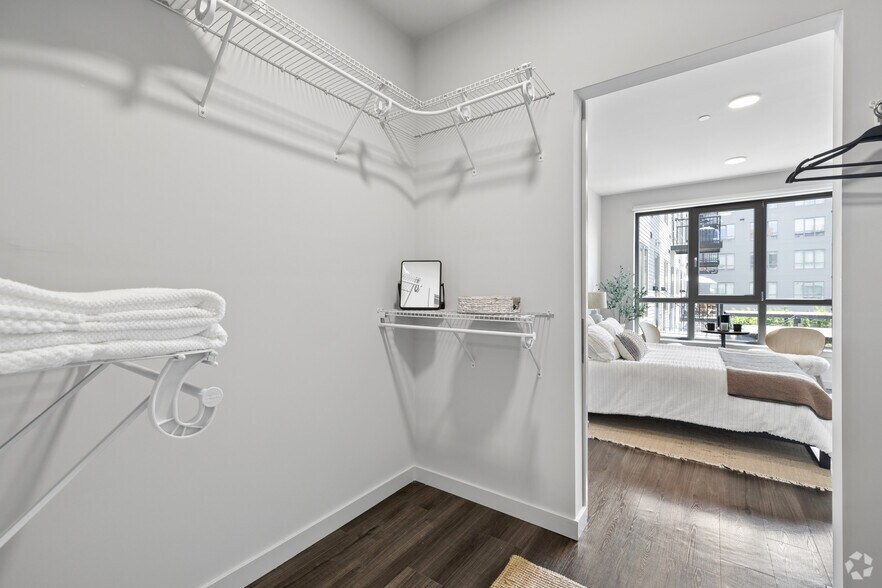 More Photos Of 10 Monroe St, Norwalk Apartments For Lease