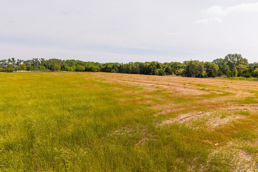 More Photos Of 12998 Kellogg St, Wichita Land For Sale