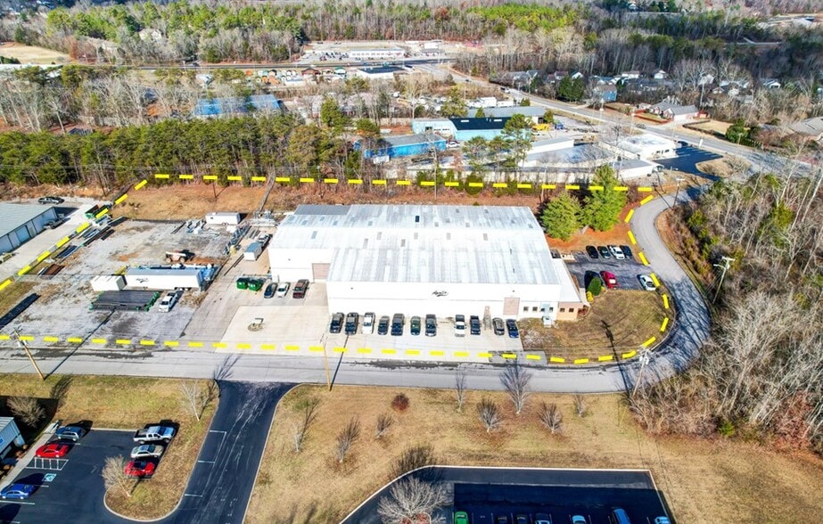 More Photos Of 100 Meco Ln, Oak Ridge Warehouse For Lease