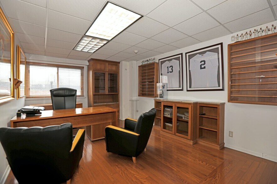 More Photos Of 2185 Lemoine Ave, Fort Lee Apartments For Sale