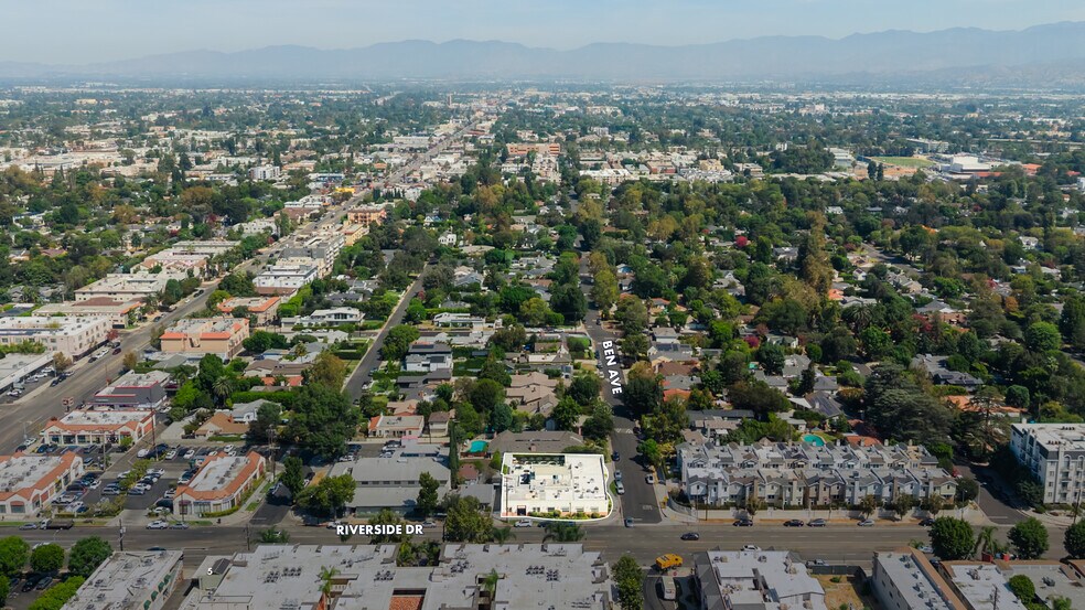 More Photos Of 12003 Riverside Dr, Valley Village Schools For Sale