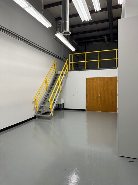 More Photos Of 1300 Research Park Dr, Beavercreek Office For Lease