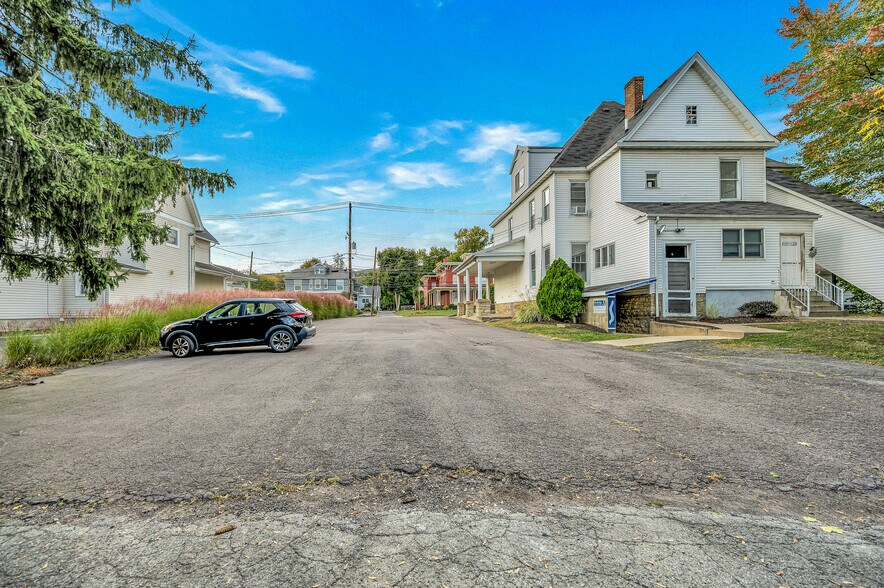 More Photos Of 1813 Main St, Blakely Office For Sale