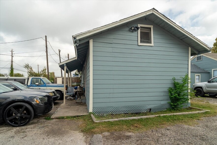 More Photos Of 13928 Bandera St, Houston Apartments For Sale