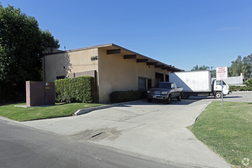 More Photos Of 298 S Pershing Ave, San Bernardino Warehouse For Sale