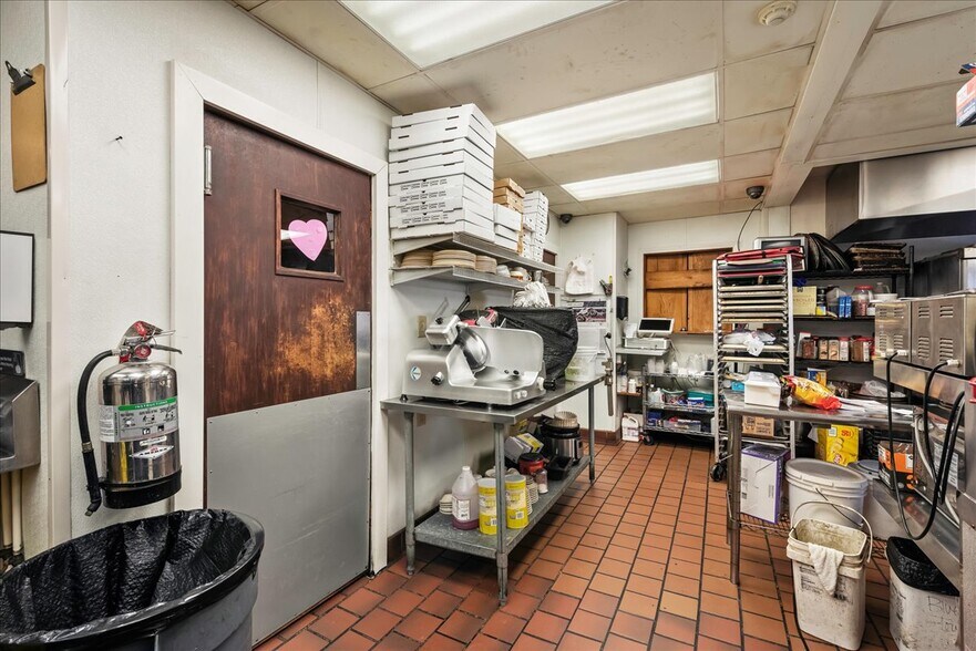 More Photos Of 750 Boulevard Ave, Dickson City Bar For Sale