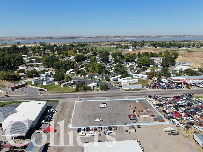 More Photos Of 2840 Pocatello Ave, American Falls Storefront For Sale