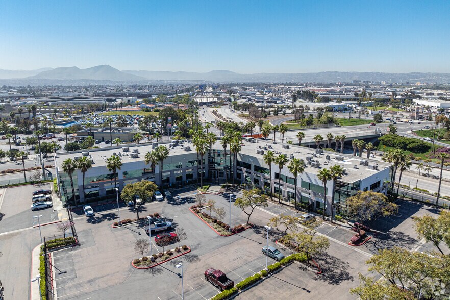 More Photos Of 2297 Niels Bohr Ct, San Diego Office For Sale