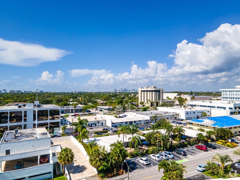 More Photos Of 2648 NE 32nd St, Fort Lauderdale Hotel For Sale