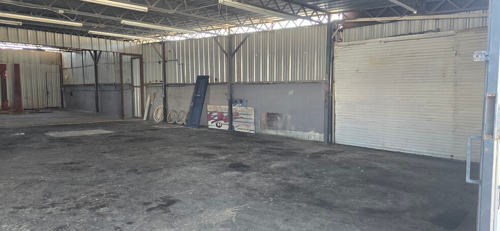 More Photos Of 3500 Gage Ave, Bell Auto Repair For Sale