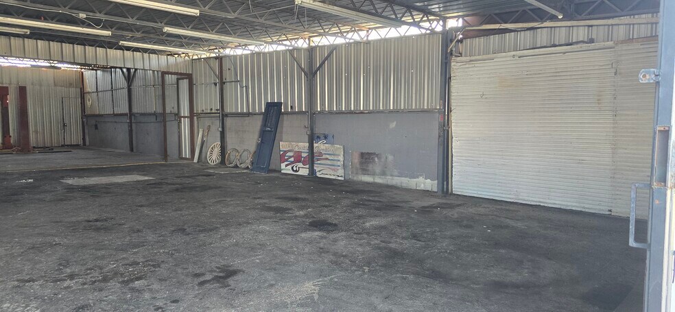 More Photos Of 3500 Gage Ave, Bell Auto Repair For Lease