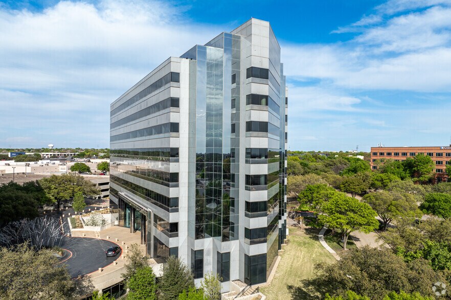 More Photos Of 4975 Preston Park Blvd, Plano Unknown For Lease