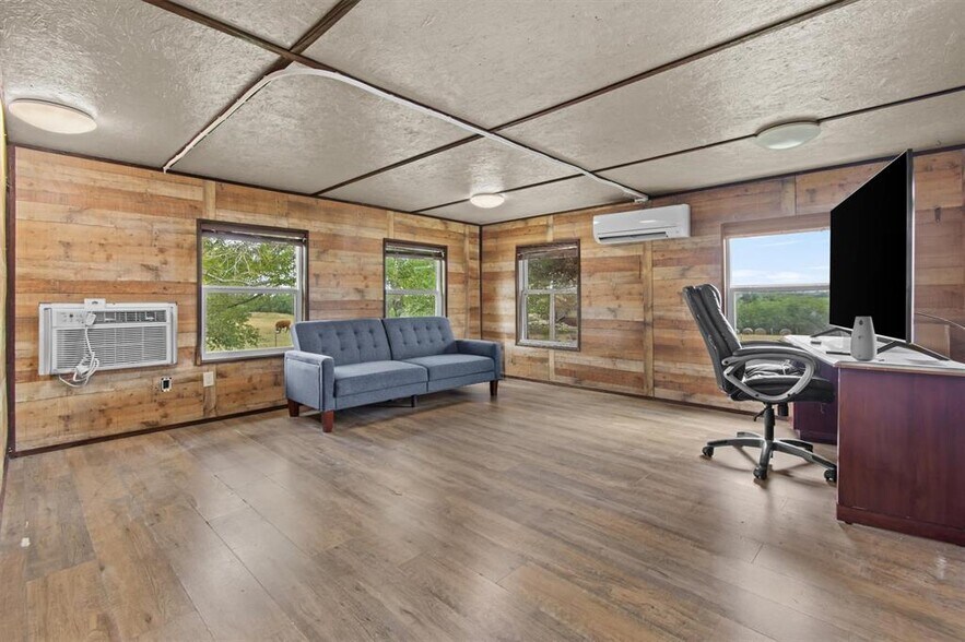 More Photos Of 480 Grandpa rd, Dale Land For Lease