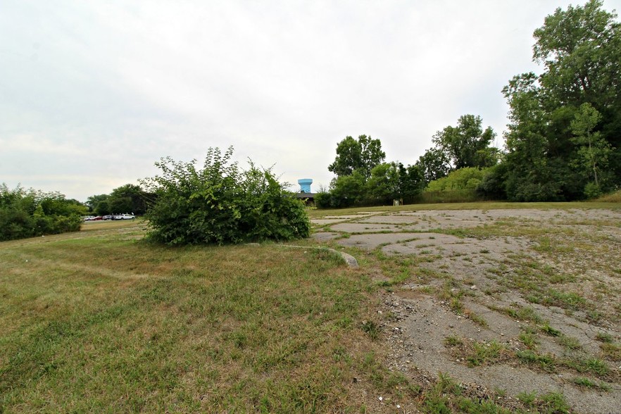 Primary Photo Of 3309-3291 Beecher Rd, Flint Land For Sale