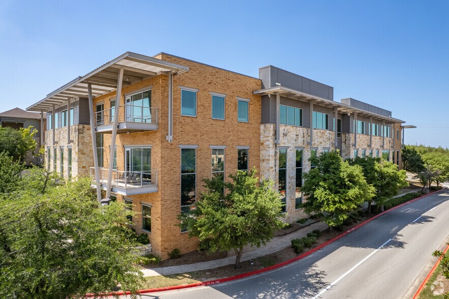 More Photos Of 13413 Galleria Cir, Bee Cave Office For Lease