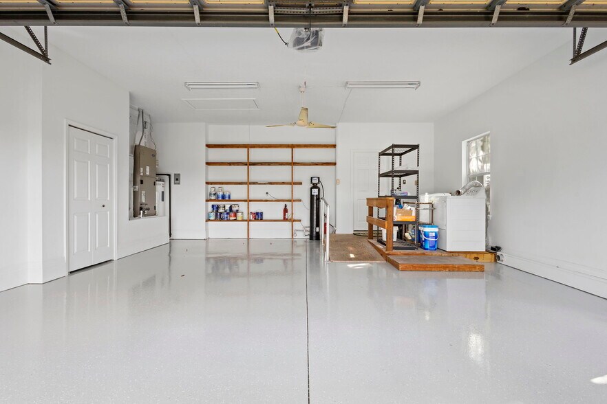 More Photos Of 42554 Maggie Jones Rd, Paisley Horse Stables For Sale