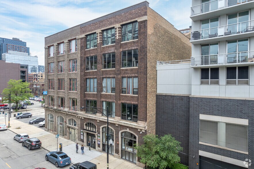 More Photos Of 409 W Huron St, Chicago Loft Creative Space For Lease