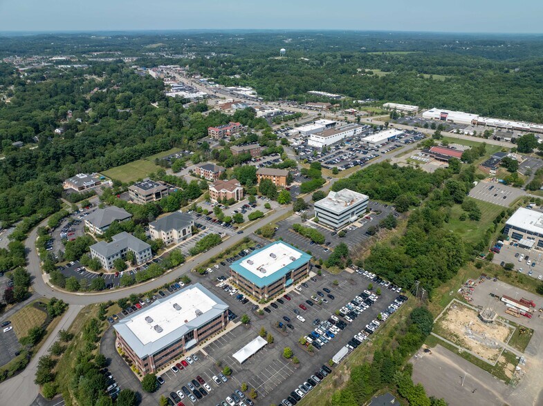 More Photos Of 8000 Brooktree Rd, Wexford Medical For Lease