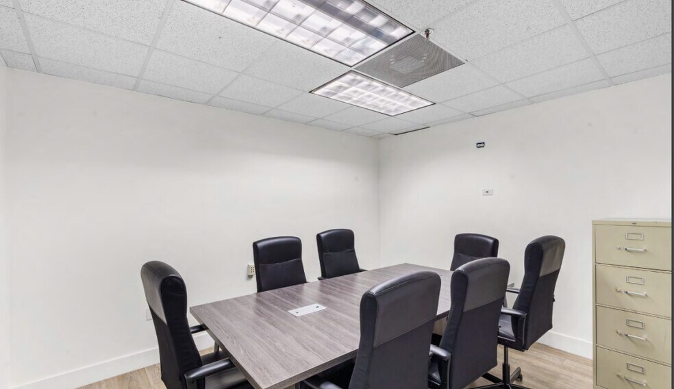 More Photos Of 66 W Flagler St, Miami Loft Creative Space For Sale