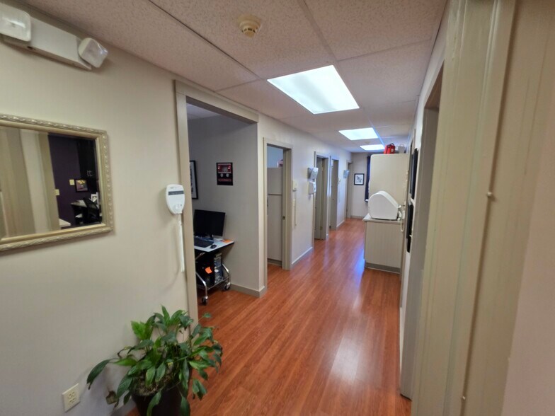 More Photos Of 45 Quassaick Ave, New Windsor Township Medical For Sale