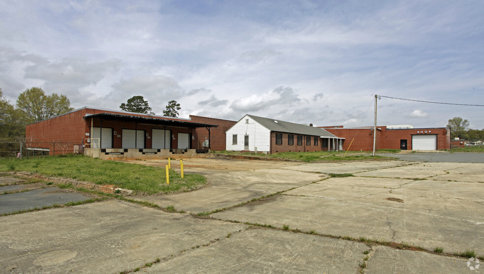 Primary Photo Of 801 W Central Ave, Mount Holly Manufacturing For Sale