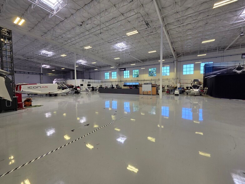 More Photos Of 2141 Icon Way, Vacaville Warehouse For Lease
