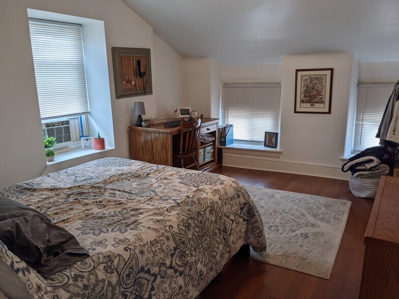 More Photos Of 7101 Ridge Ave, Philadelphia Apartments For Sale