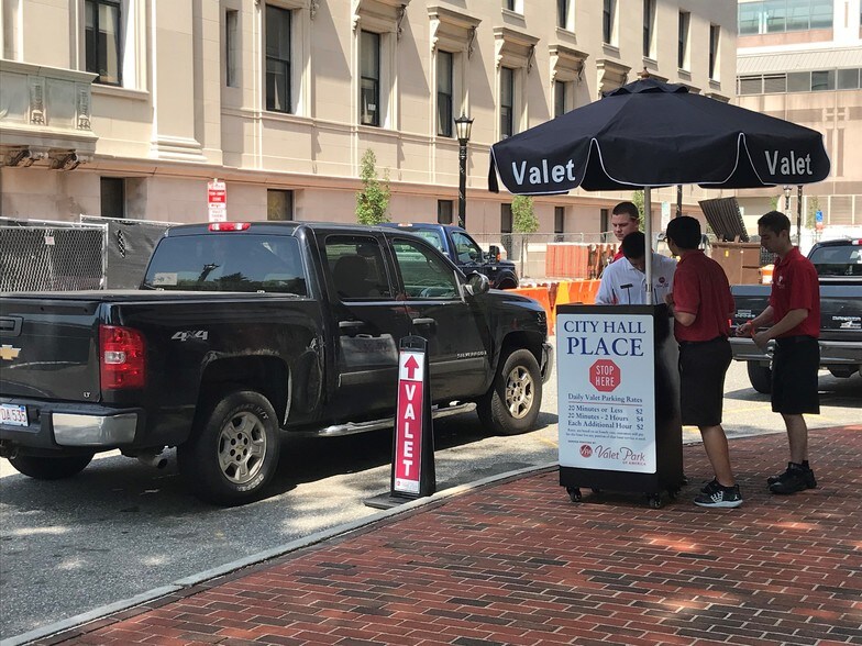 More Photos Of 1350 Main St, Springfield Office For Lease