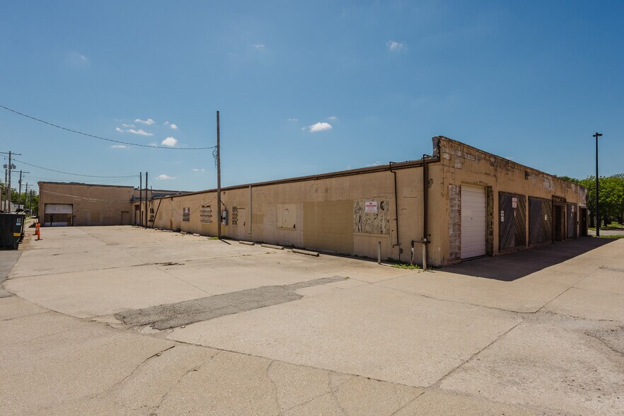 More Photos Of 470 N Seneca St, Wichita Warehouse For Sale