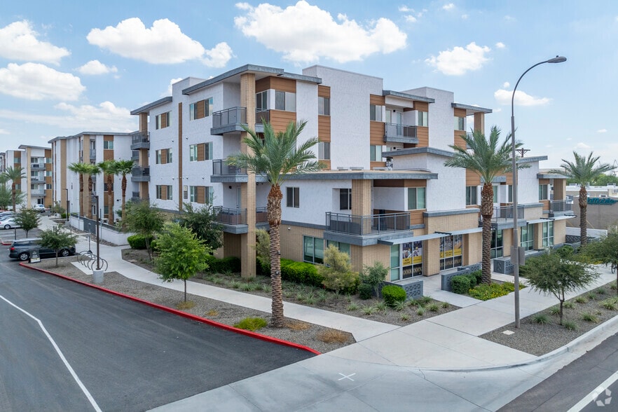 Primary Photo Of 2001 N Scottsdale Rd, Scottsdale Apartments For Lease
