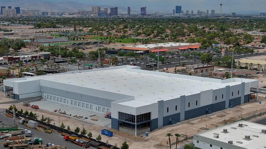 More Photos Of 6150 S Pecos Road & E. Patrick Ln, Las Vegas Distribution For Lease