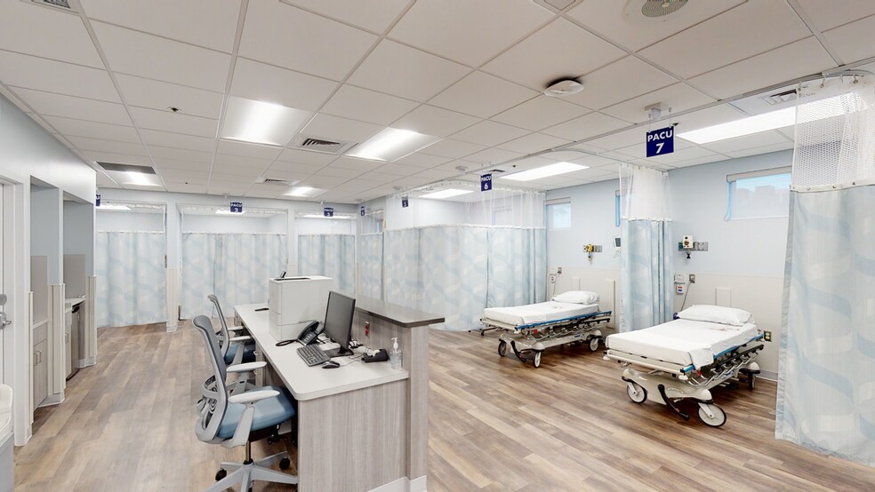 More Photos Of 4035 Evans Ave, Fort Myers Medical For Sale