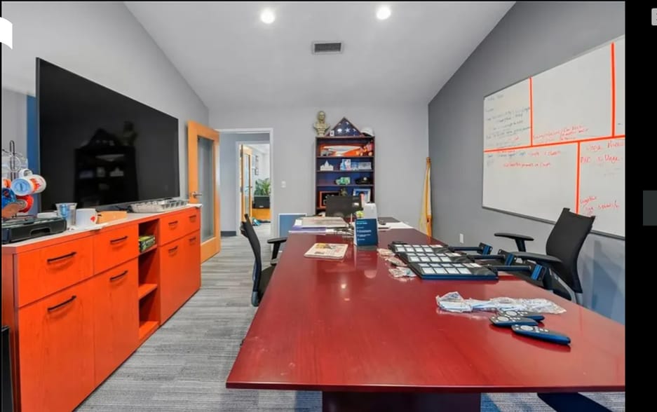More Photos Of 450 Old Baptist Rd, North Kingstown Loft Creative Space For Sale